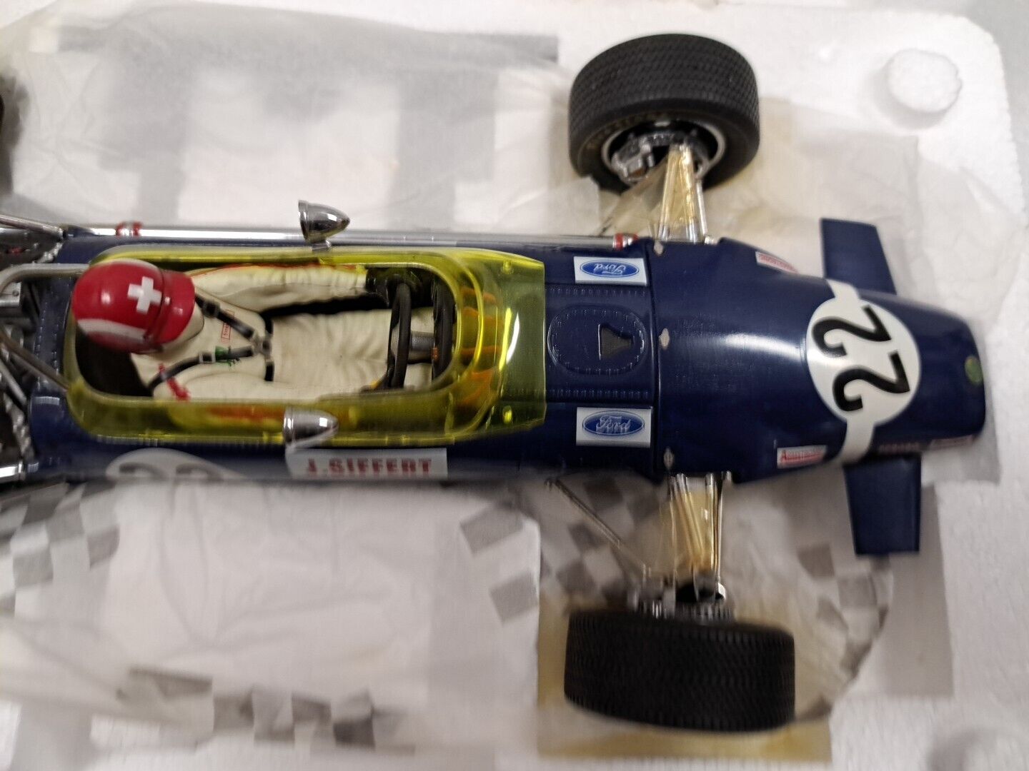 1/18 Exoto 97009 Lotus Ford 49B Jo Siffert 1968 2nd British F1 Grand Prix