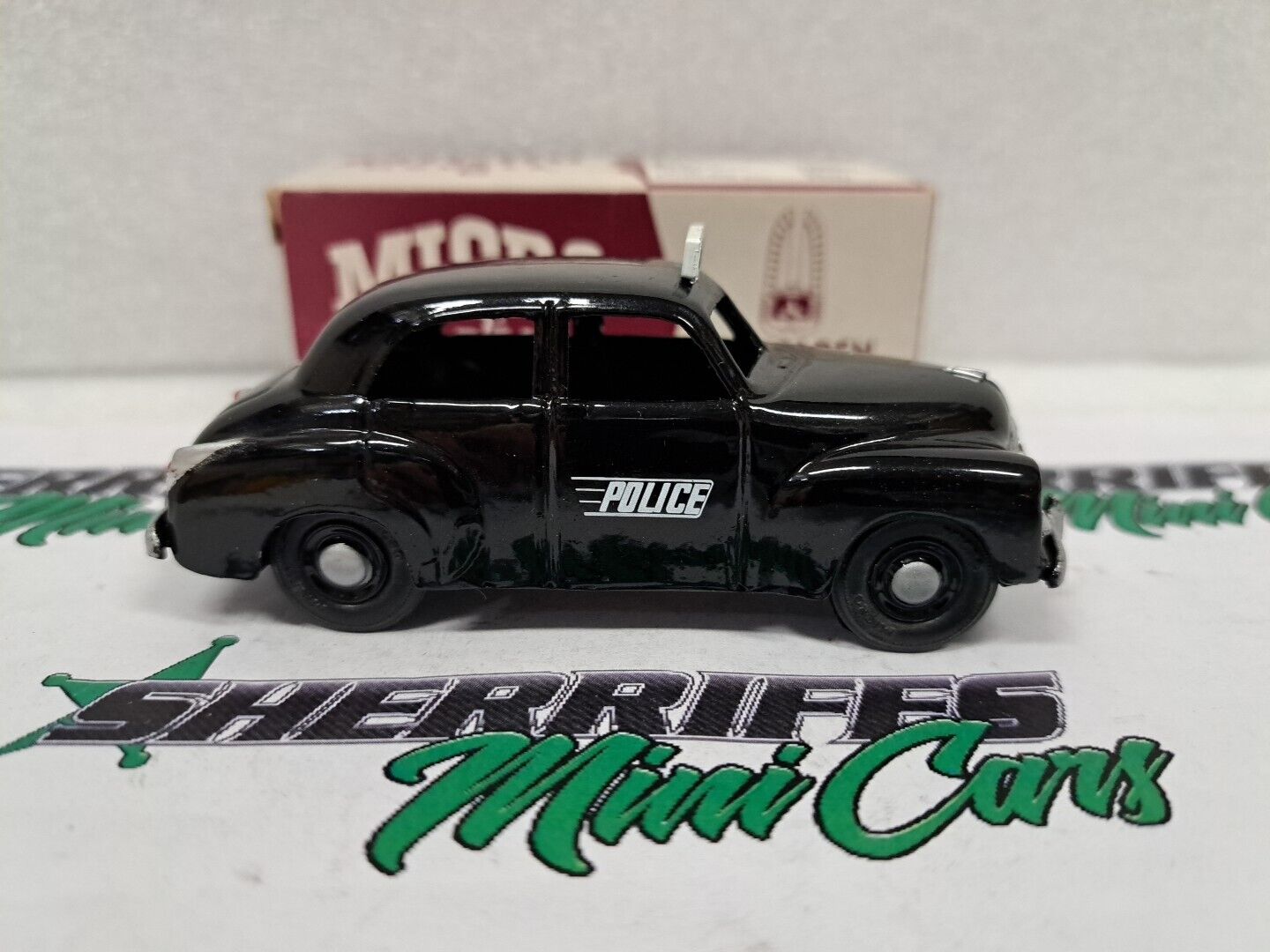 Micro Models FJ HOLDEN SPECIAL SEDAN NZ POLICE