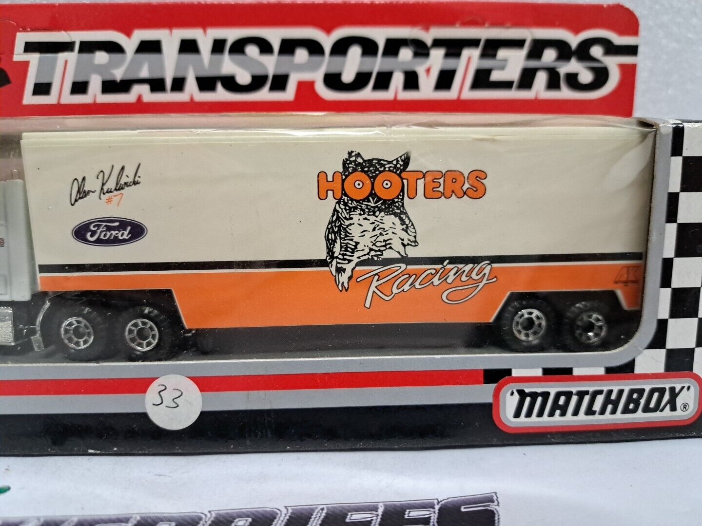 Super Star Transporters MATCHBOX HOOTERS Racing Team