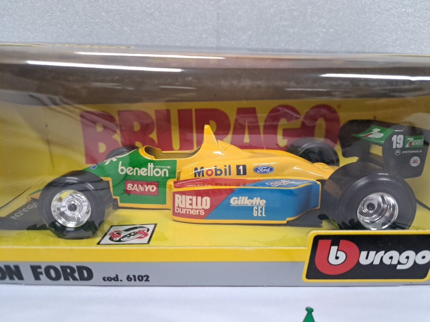 1/24 Burago Benetton Ford 6102 SMC