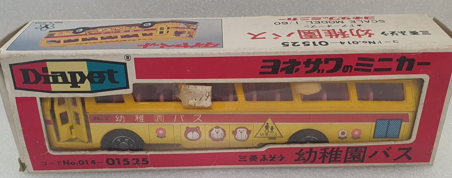 Diapet 1/60 Fuso school bus