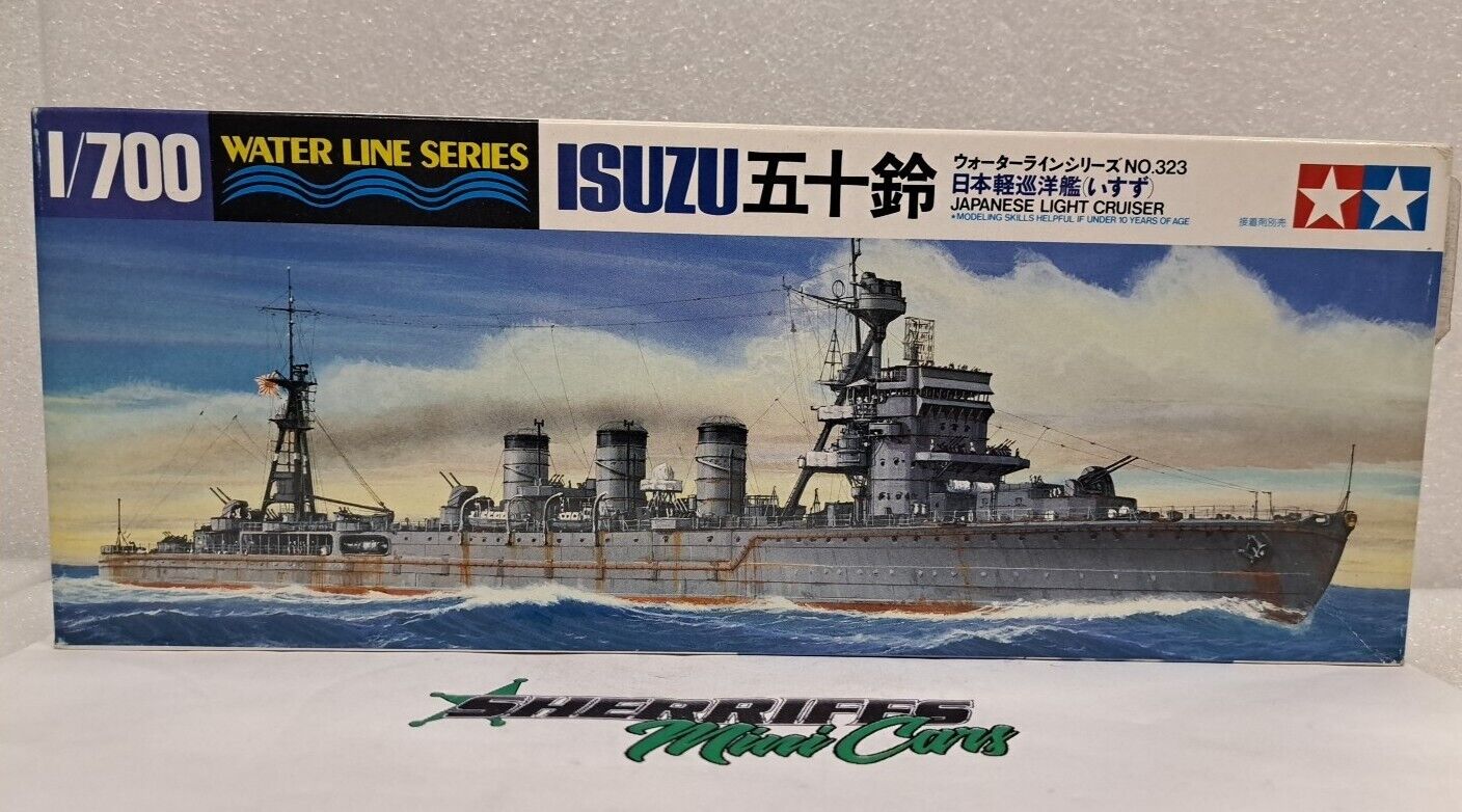 1/700 Water Line Series ISUZU Japanese Light Cruiser TAMIYA