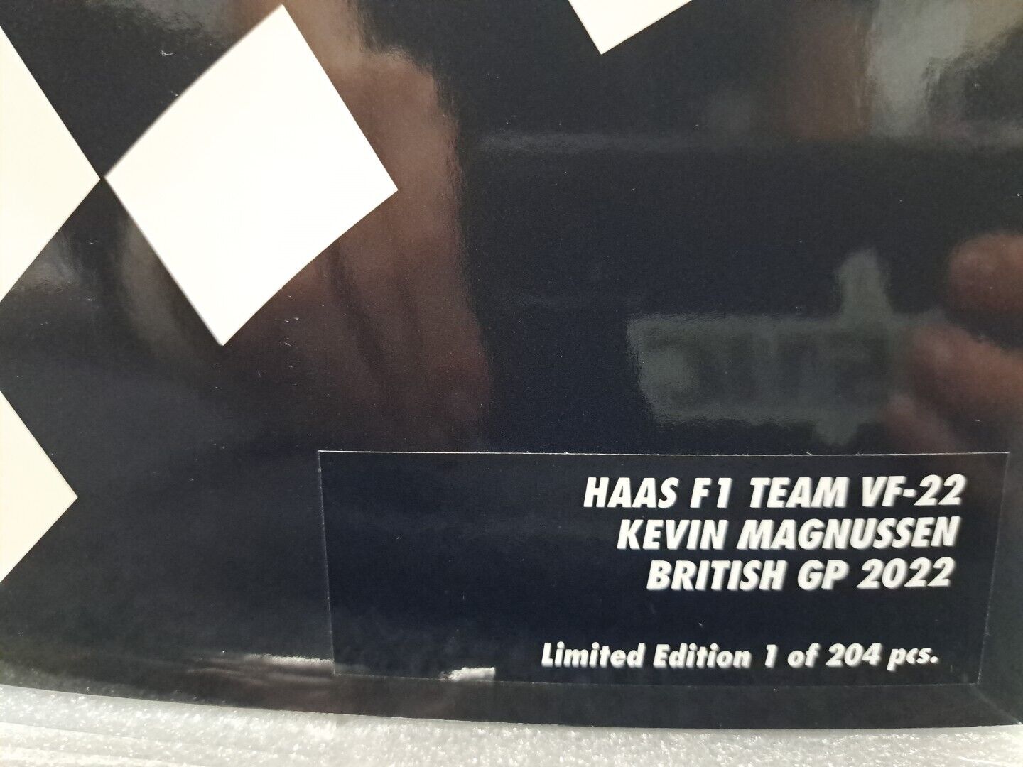 1/18 Haas F1 Team VF-22 Kevin Magnussen #20 British Gp 2022 MINICHAMPS F1