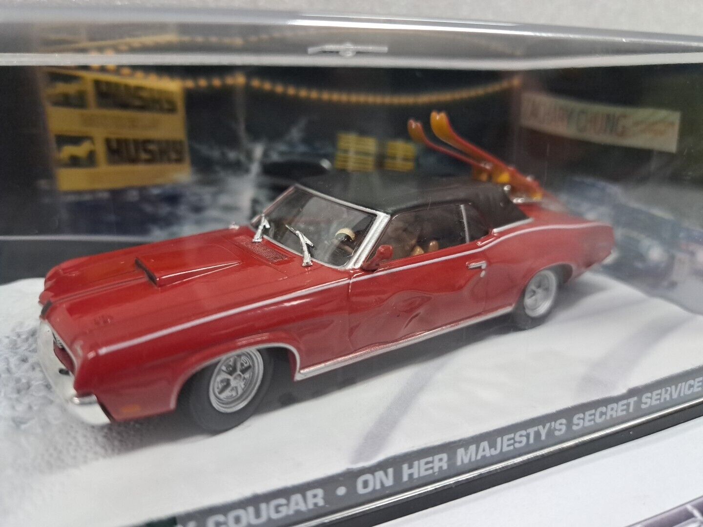 1/43James Bond Mercury Cougar On Her Majestys Secret Service Diorama Diecast 007