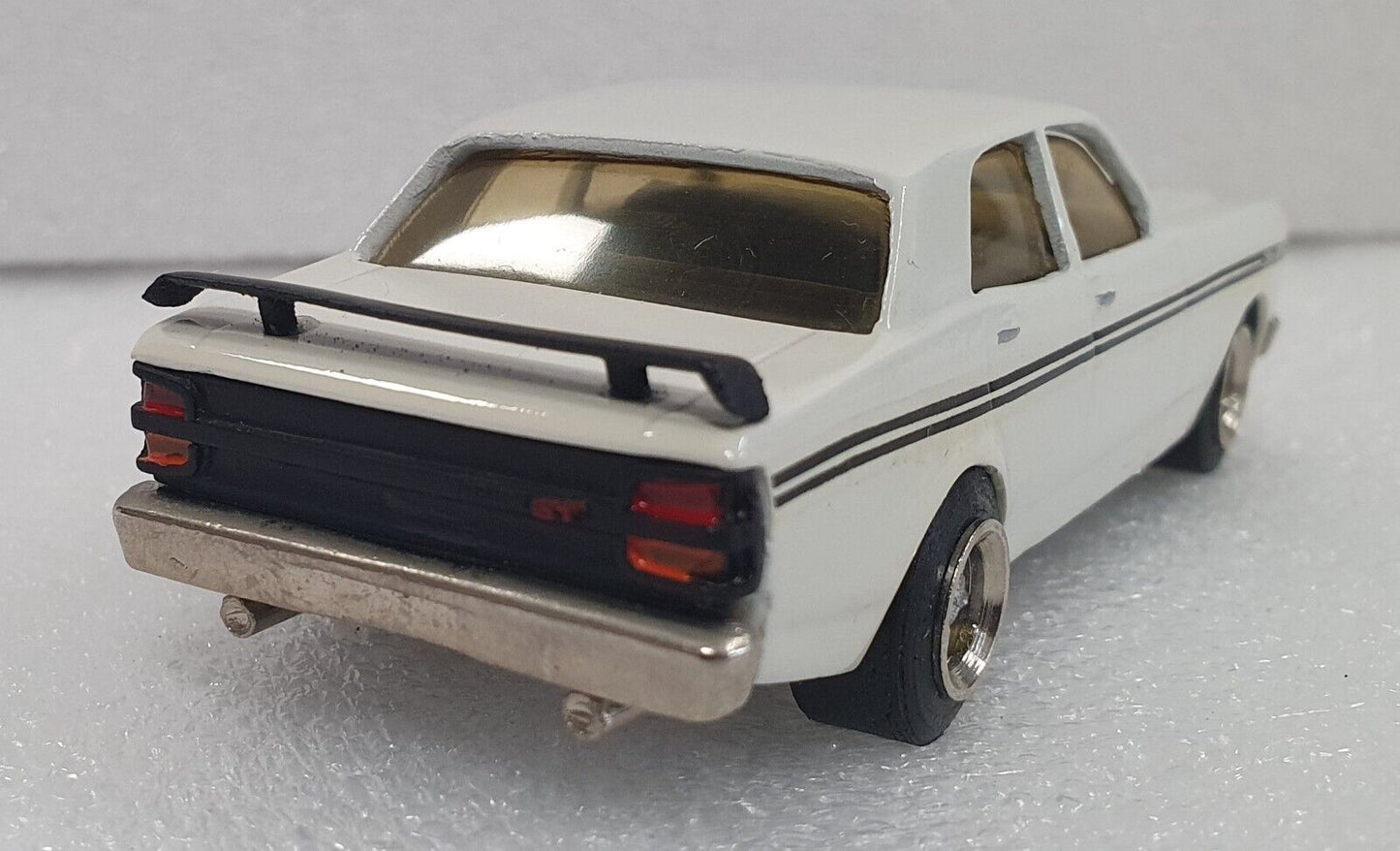 Dinkum Classics 1/43 XY GTHO White