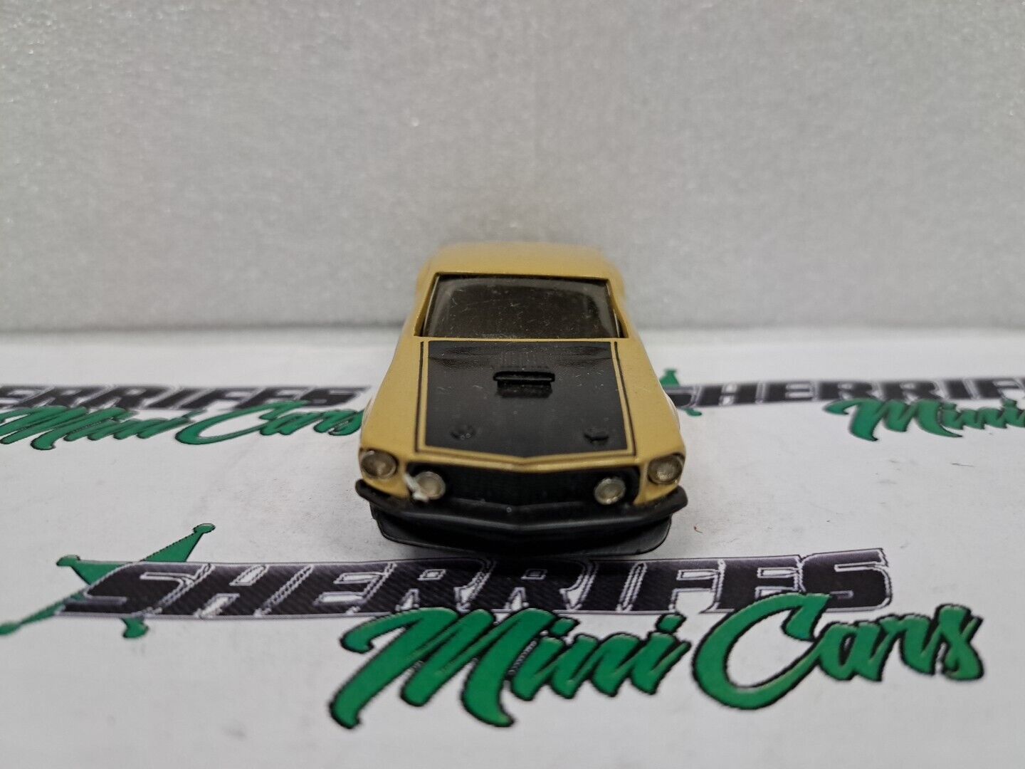 1/43 Dinkum 69 Mustang Mach 1 **MISSING WING**