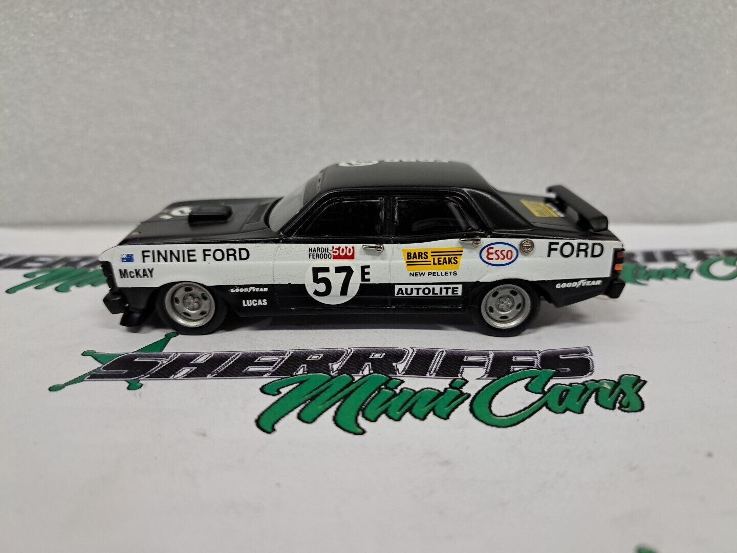 1/43 Dinkum XY FINNIE FORD 3RD PLACE BATHURST 1971