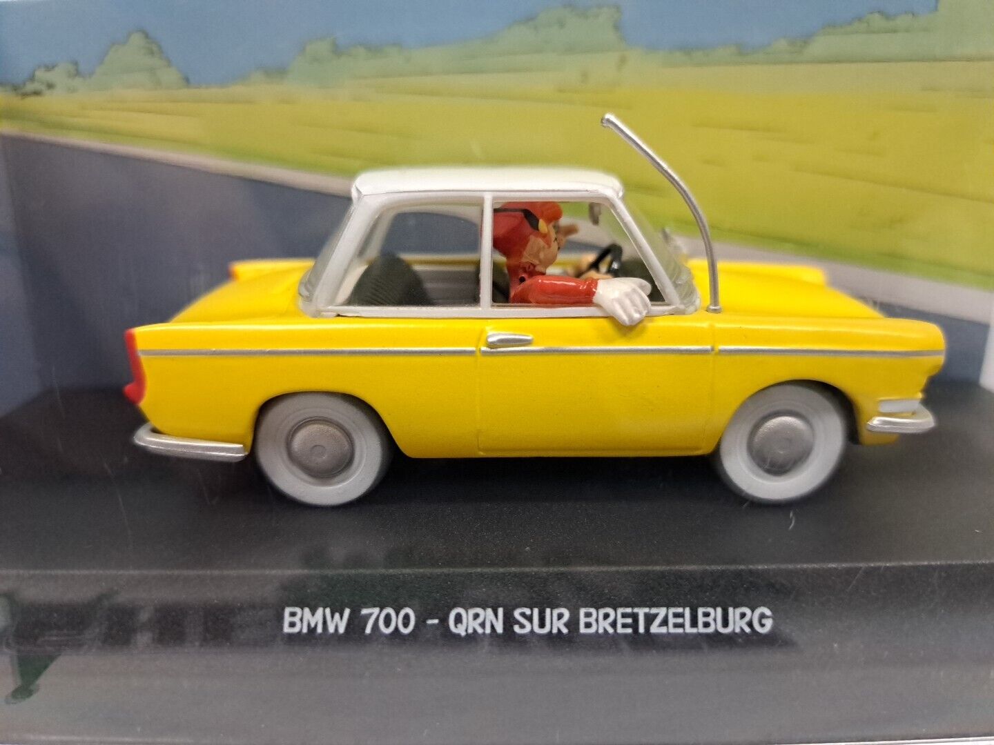 BMW 700 QRN SUR BRETZELBURG Les Voitures De Spirou Et Fantasio