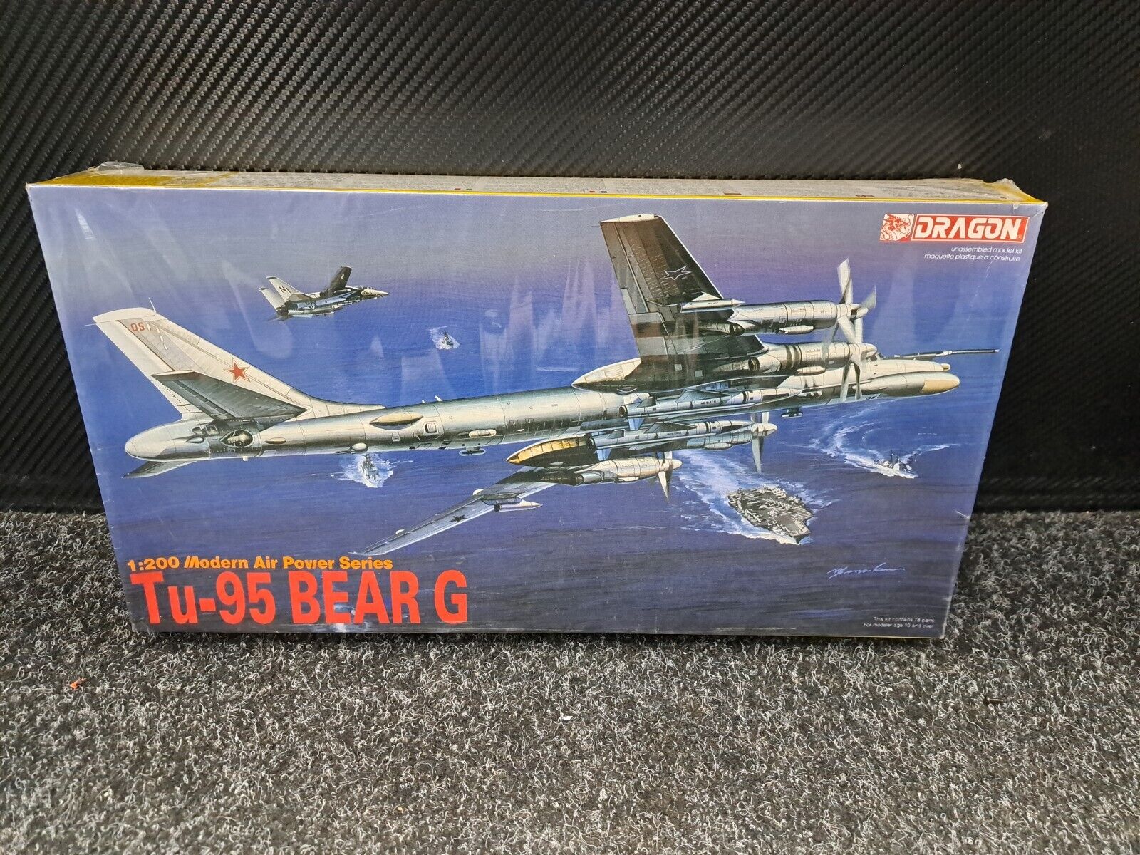 1:200 Dragon Modern Air Power Series Tu-95 Bear G