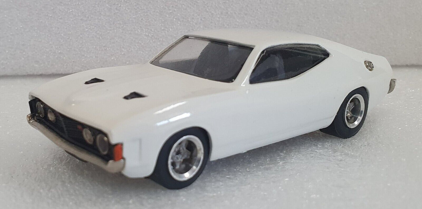 Dinkum Classics 1/43 XA Falcon White