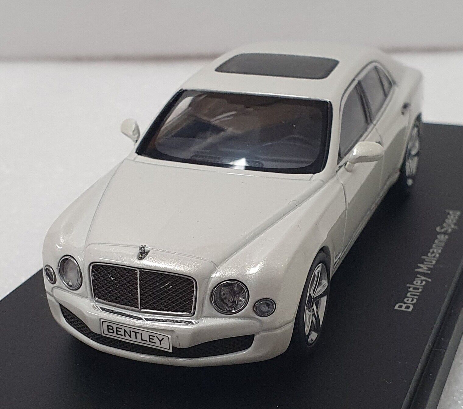 1/43 Kyosho Bentley Mulsanne Speed White