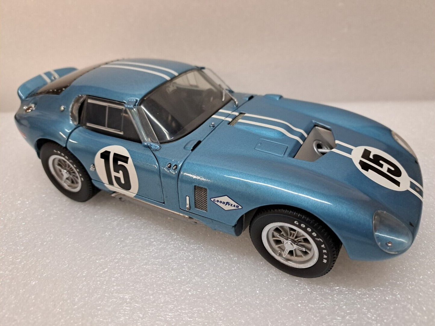 1/18 Exoto Cobra Daytona #15 Gurney Blue 18003