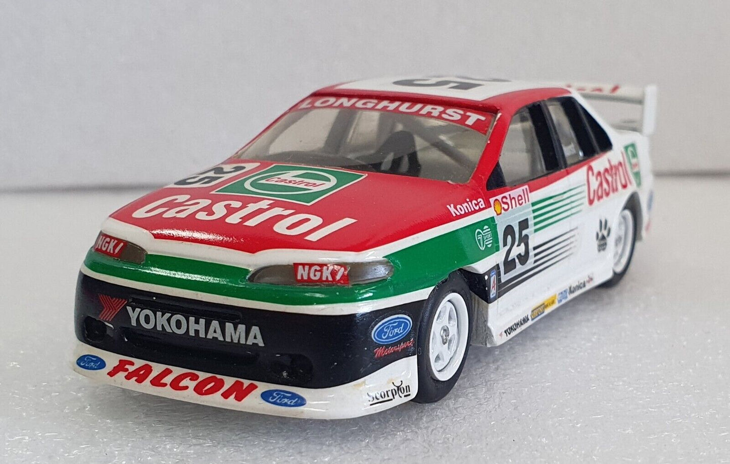 Dinkum Classics 1/43 Castrol Falcon Longhurst