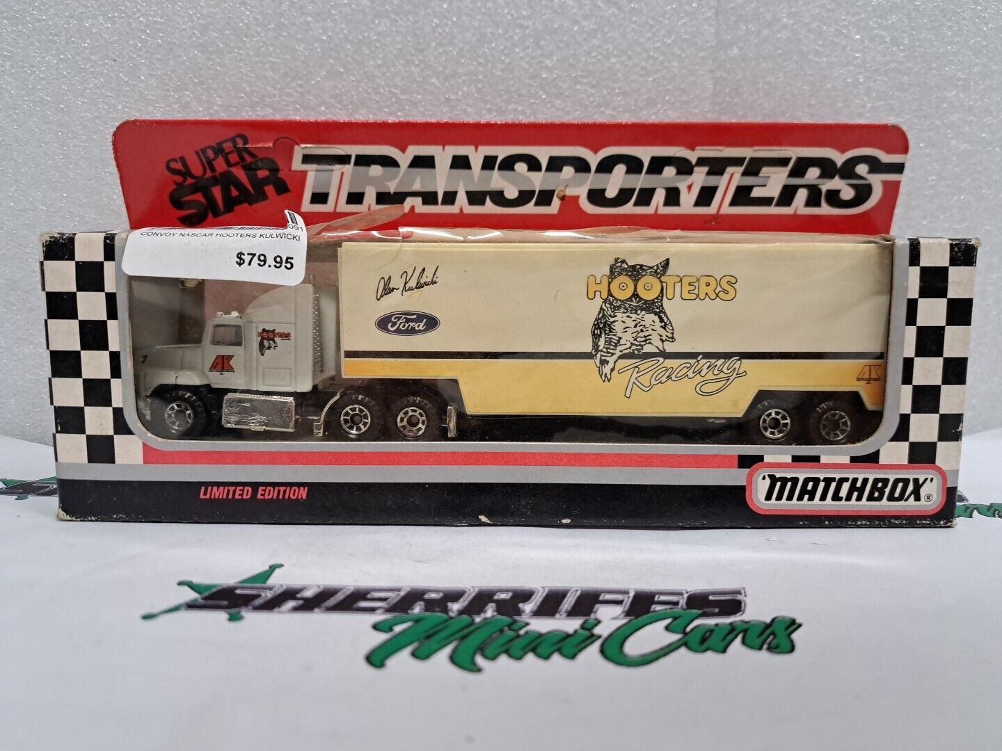 Super Star Transporters MATCHBOX HOOTERS Racing Team