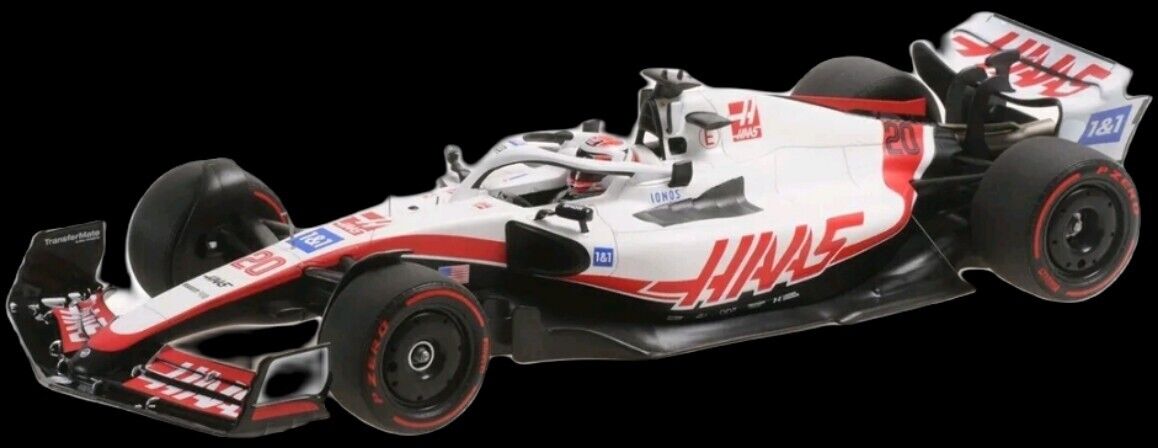 1/18 Haas F1 Team VF-22 Kevin Magnussen #20 British Gp 2022 MINICHAMPS F1