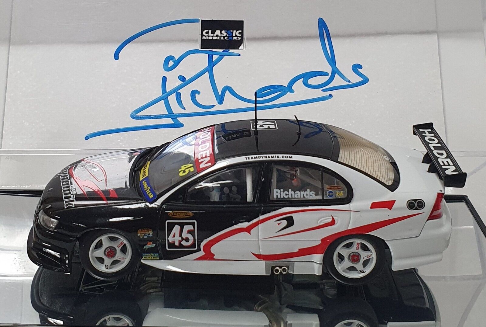 1/43 Classic Carlectables Jason Richards Commodore (SIGNED)