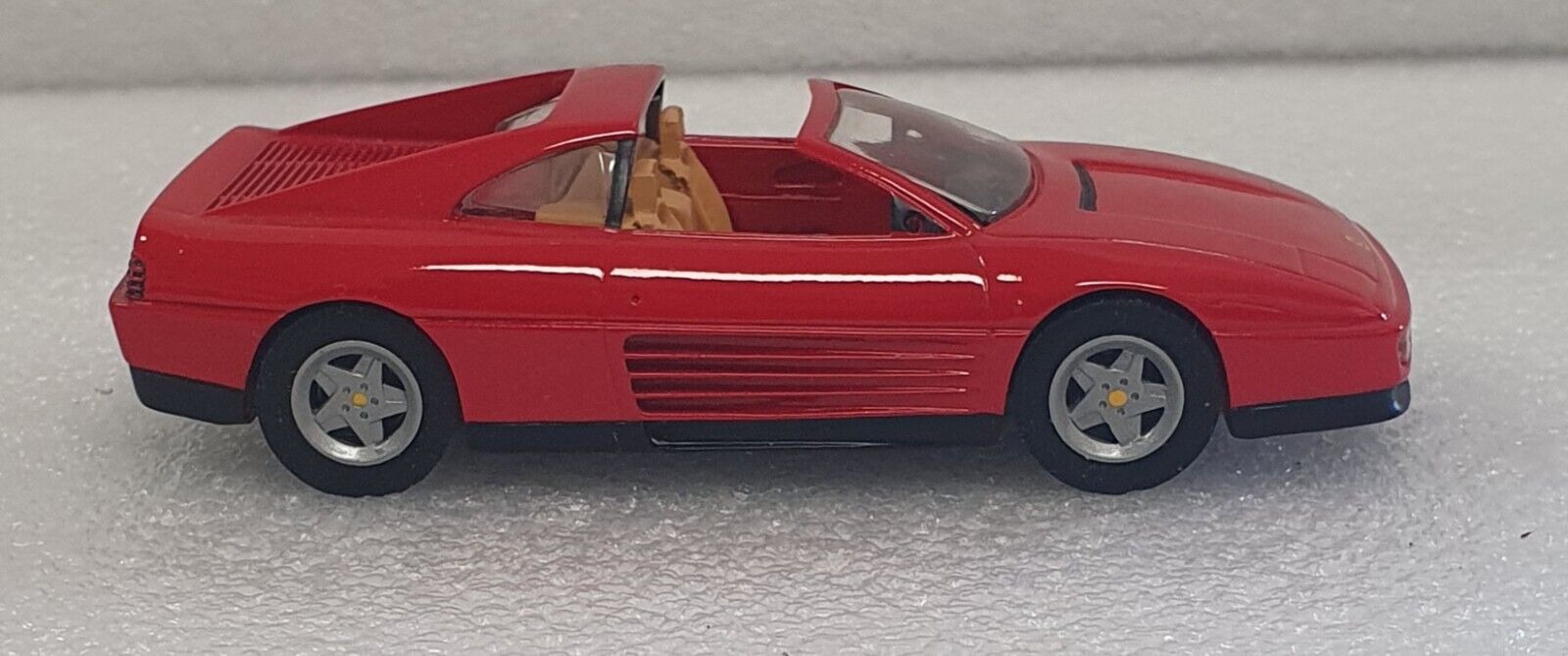 Dinkum Classics 1/43 Ferrari 348 open Red