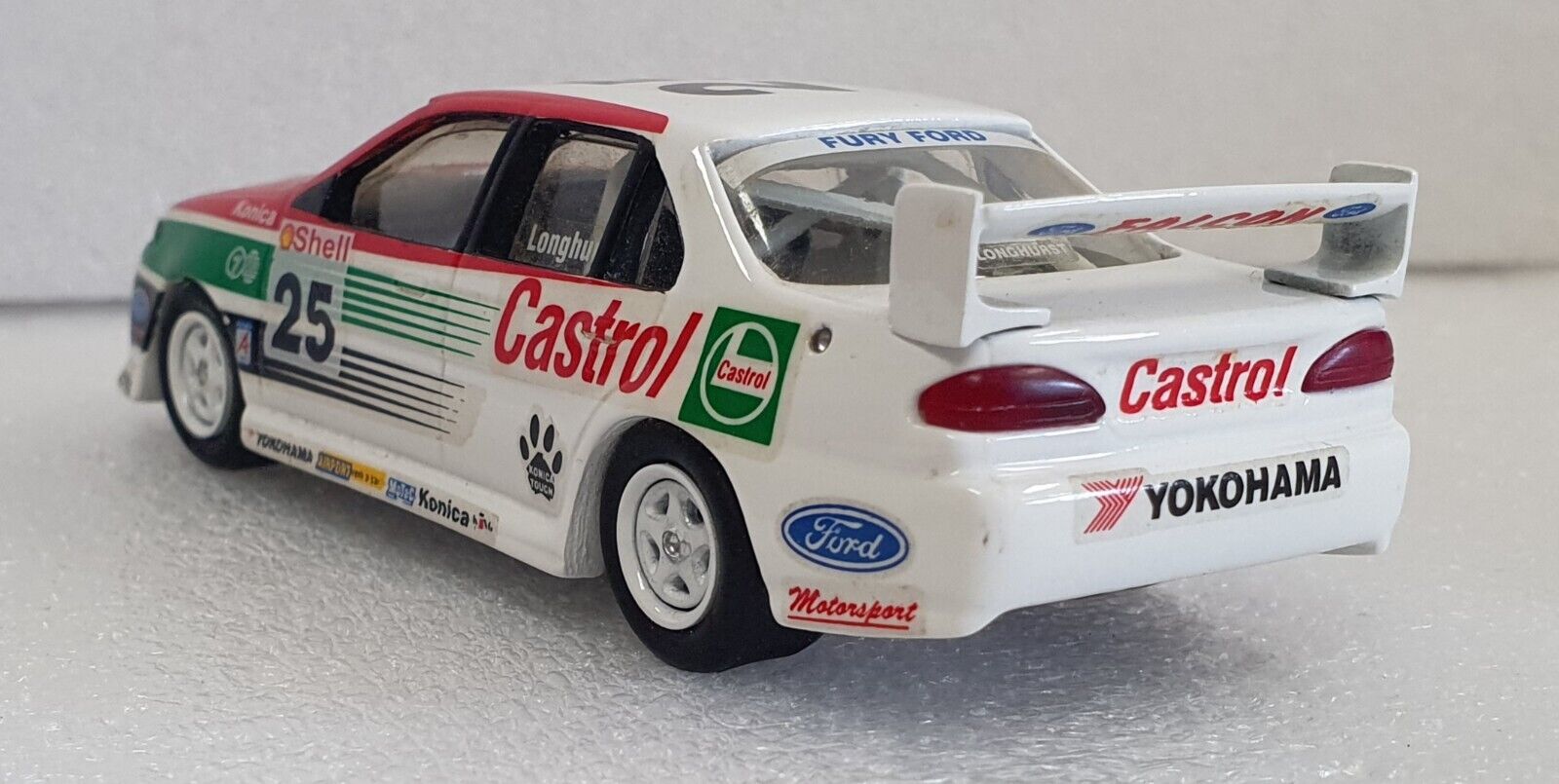 Dinkum Classics 1/43 Castrol Falcon Longhurst