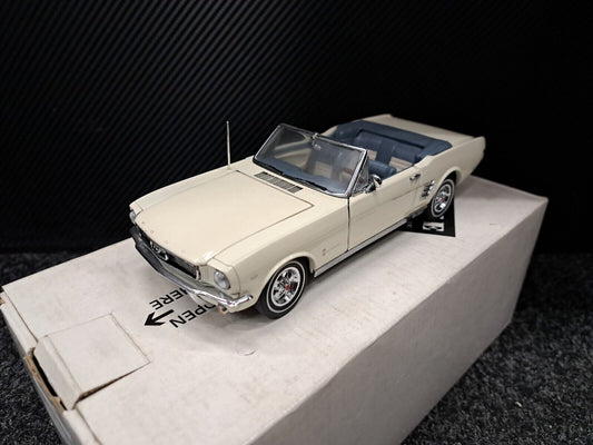 1/24 Danbury Mint 1966 MUSTANG Convertible White