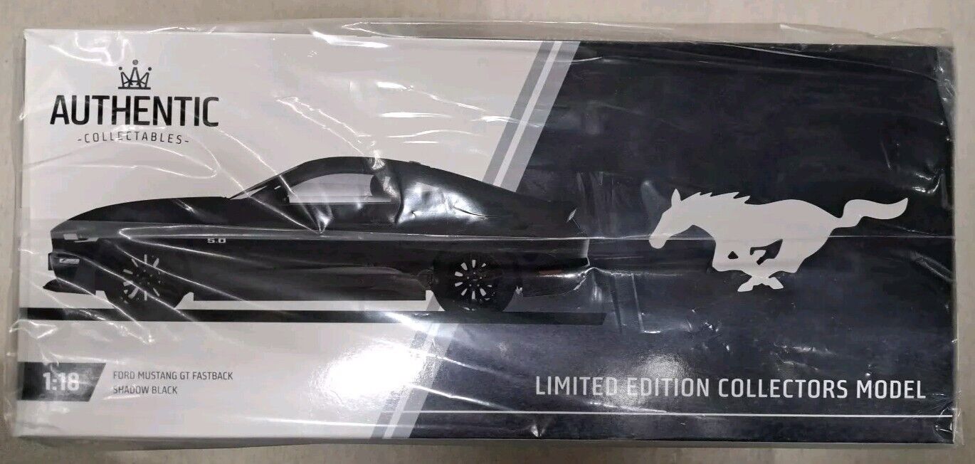 1/18 FORD MUSTANG GT FASTBACK SHADOW BLACK