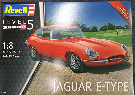 1/8 Revell Jaguar E-Type model kit