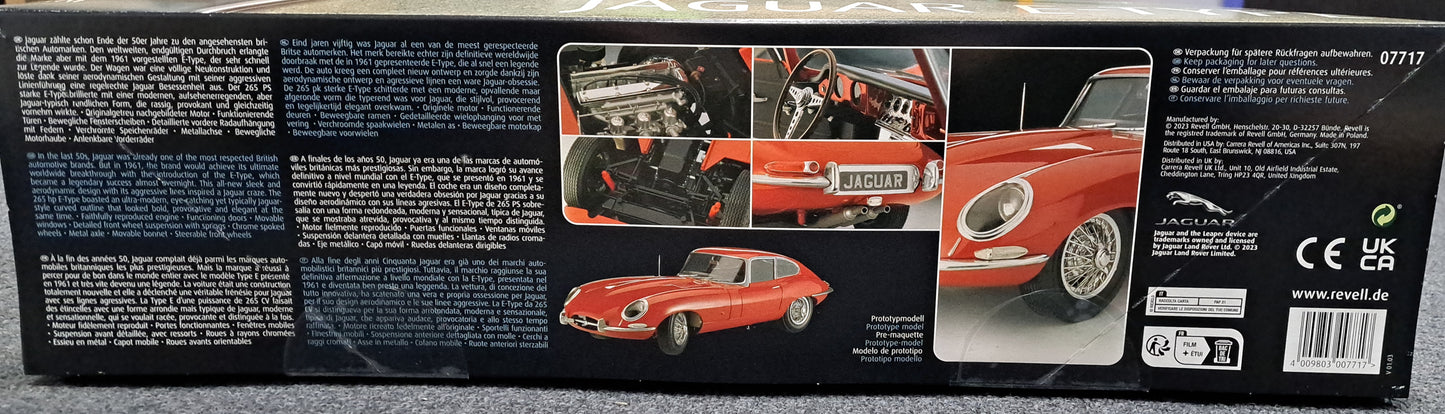 1/8 Revell Jaguar E-Type model kit