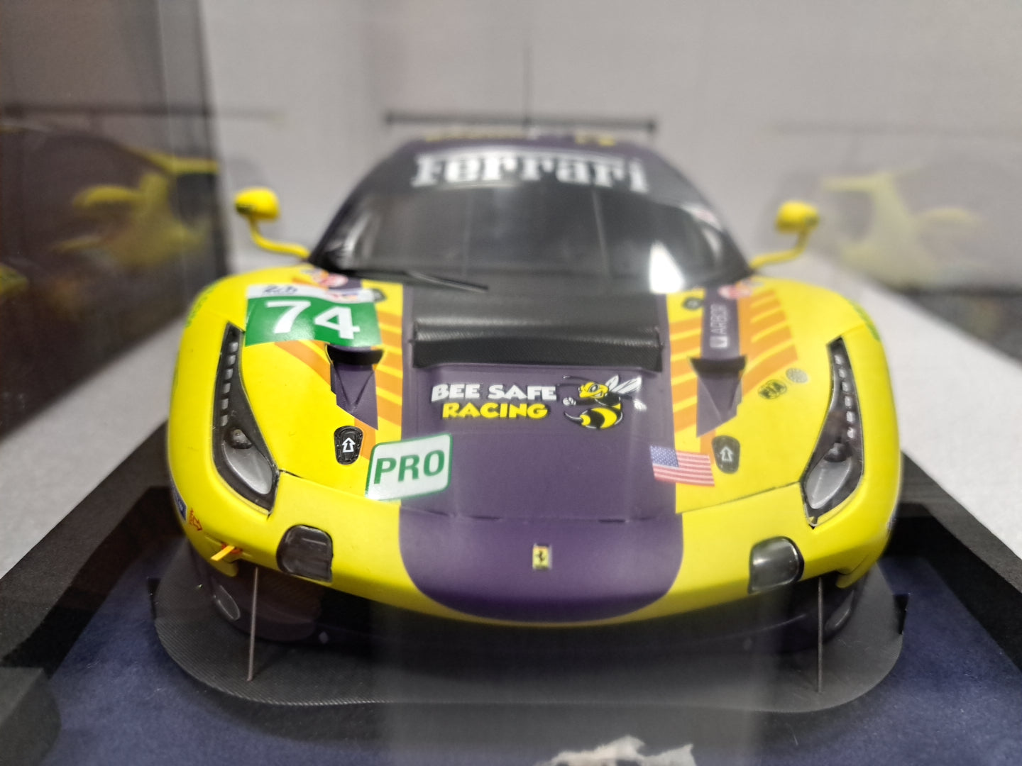 1/18 Looksmart Ferrari 488 GTE EVO Le Mans 24 Hr 2022 Van Gisbergen