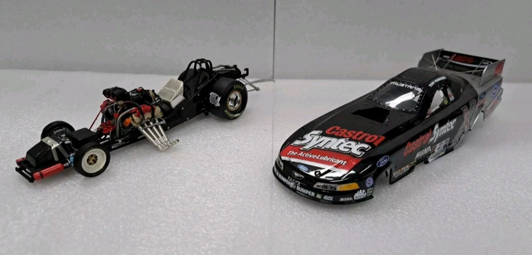 1/24 Tony Pedregon Castrol Syntec 2001 Mustang Funny Car