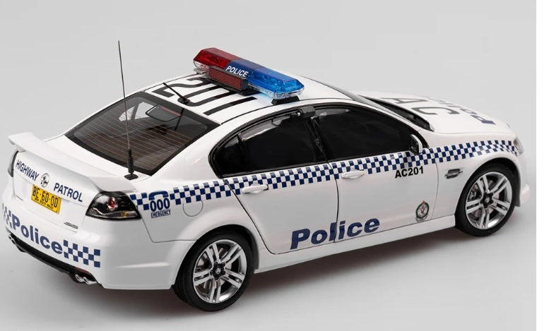 🚔 1/18 Holden VE Commodore SS - NSW Police Highway Patrol Car - Authentic