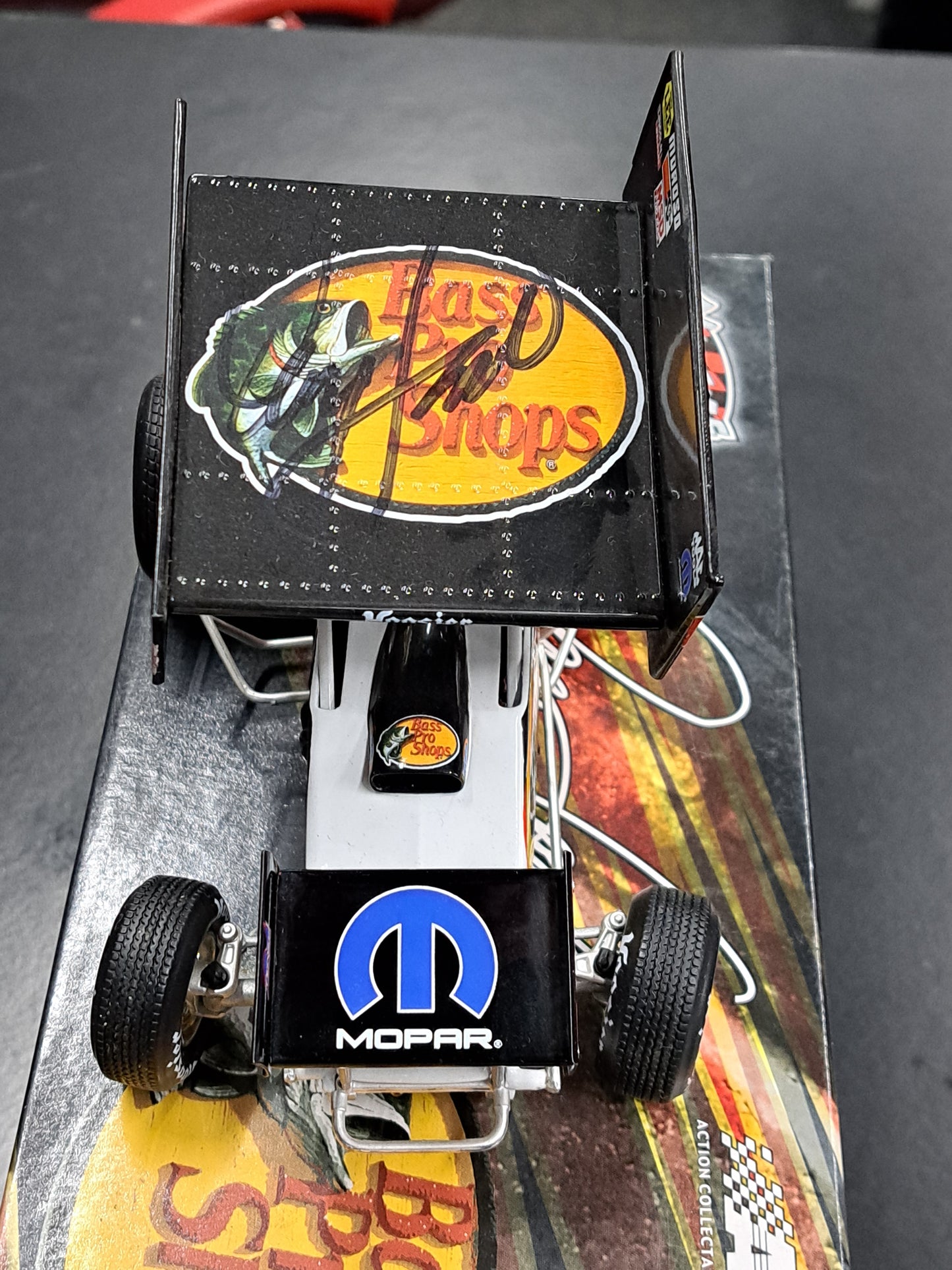 1/24 Danny Lasoski #20 Bass Pro Shops 2005 Sprint Car Xtreme