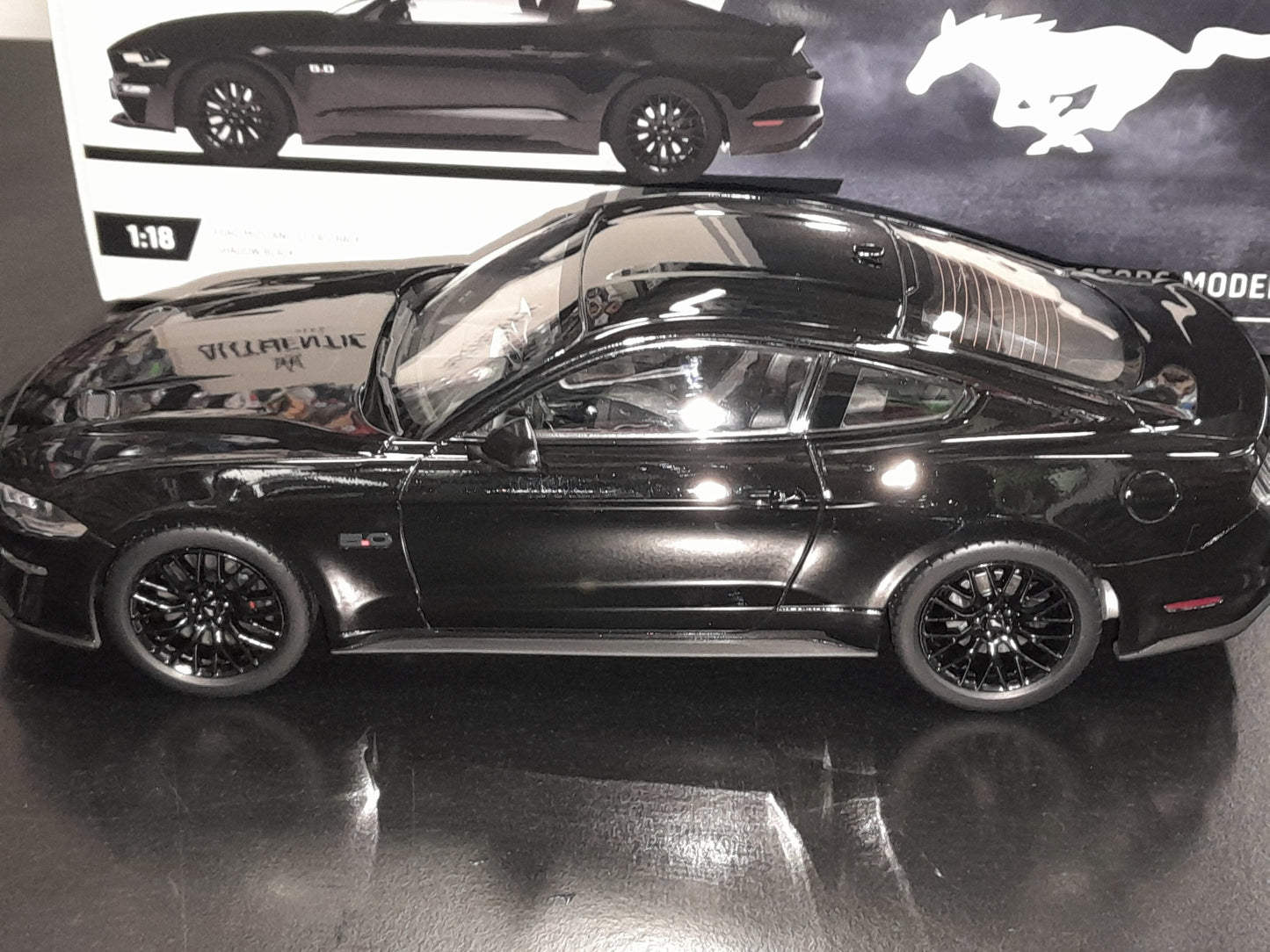 1/18 BLACK MUSTANG FASTBACK GT- SHADOW BLACK