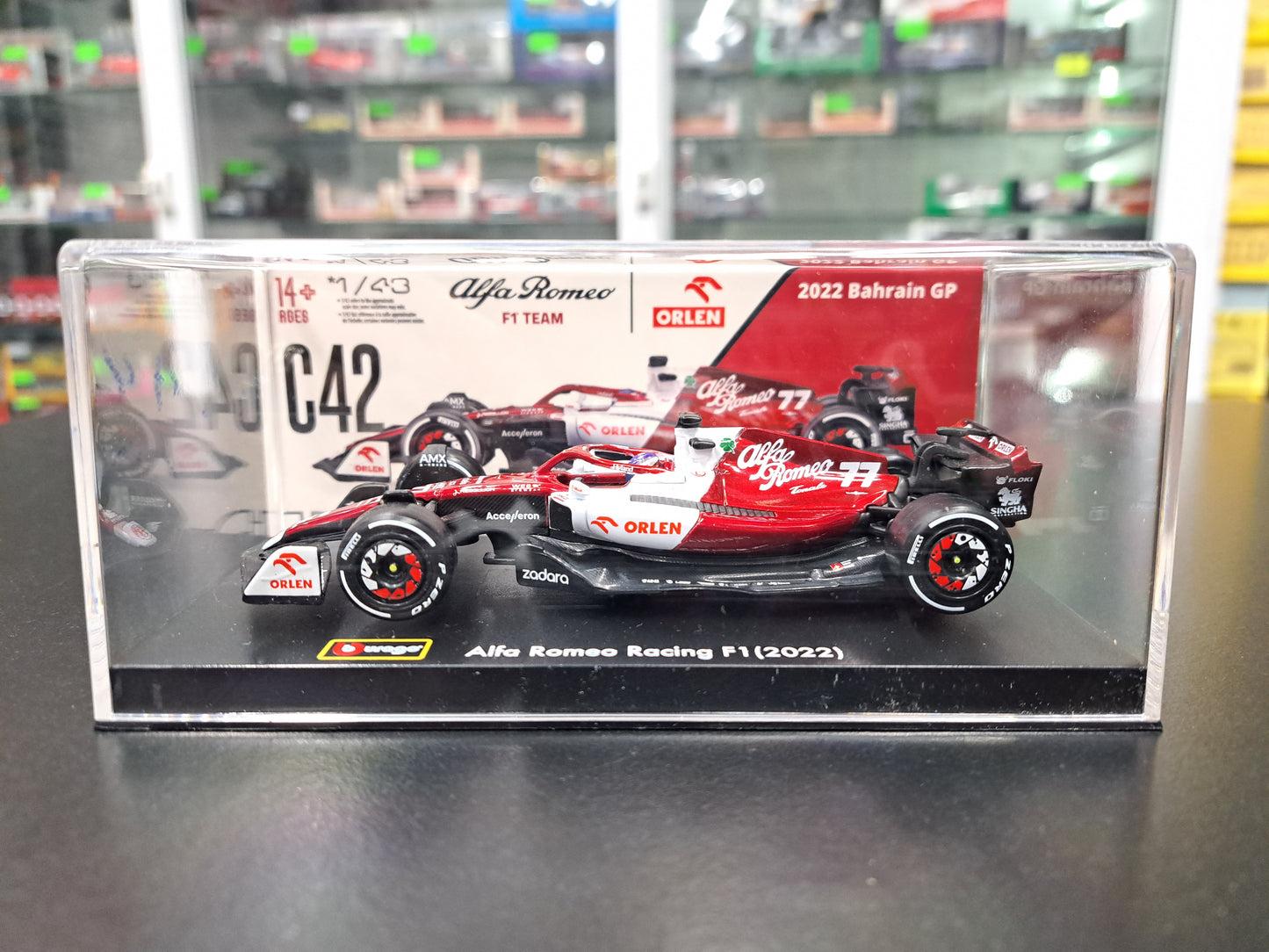 1/43 ALFA ROMEO #77 BOTTAS 2022 BAHRAIN GP BURAGO WITH DRIVER