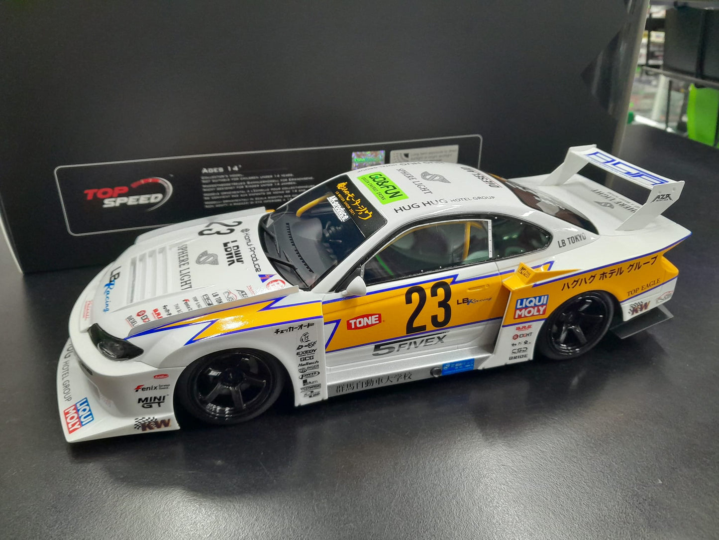 1/18 LB Super Silhouette Nissan S15 Silvia by Top Speed.