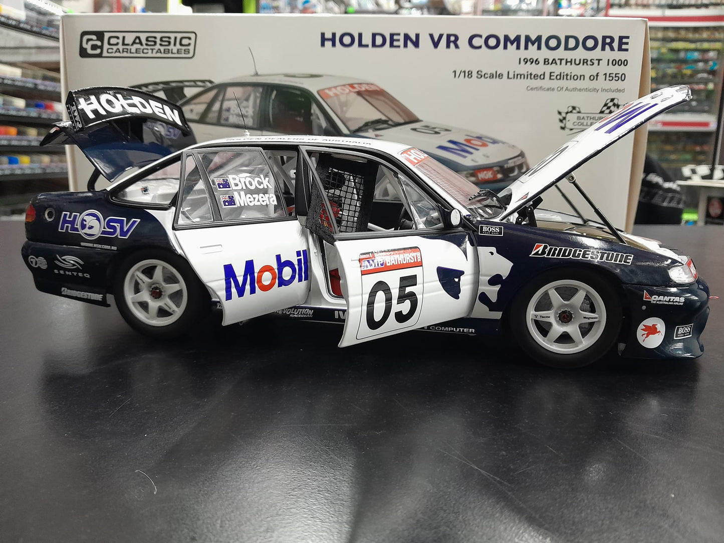 1/18 1996 Mobil HRT Brock & Mezera #05 VR Commodore Bathurst 1000