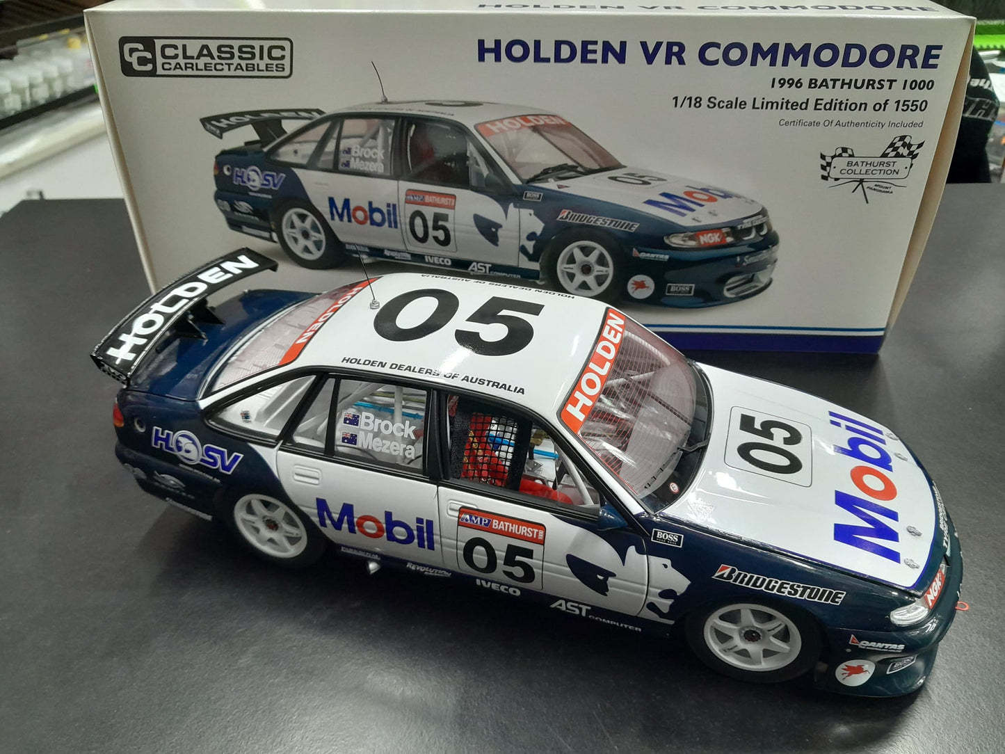 1/18 1996 Mobil HRT Brock & Mezera #05 VR Commodore Bathurst 1000