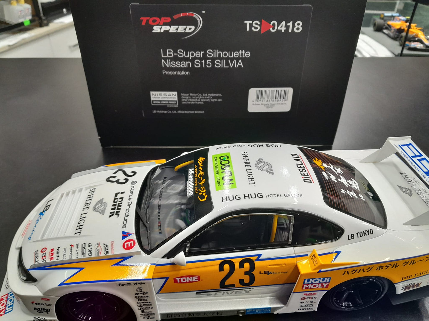 1/18 LB Super Silhouette Nissan S15 Silvia by Top Speed.