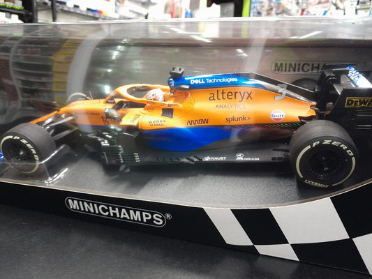 1/18 Ricciardo McLaren MCL35M Winner GP Monza 2021 by Minichamps. Ltd 1200 pcs